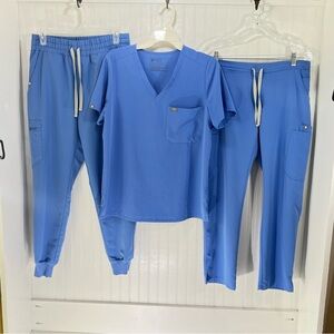 Figs Ciel Blue Scrubs Set: Catarina Top M, Yola Skinny Pants S, Zamora Joggers S